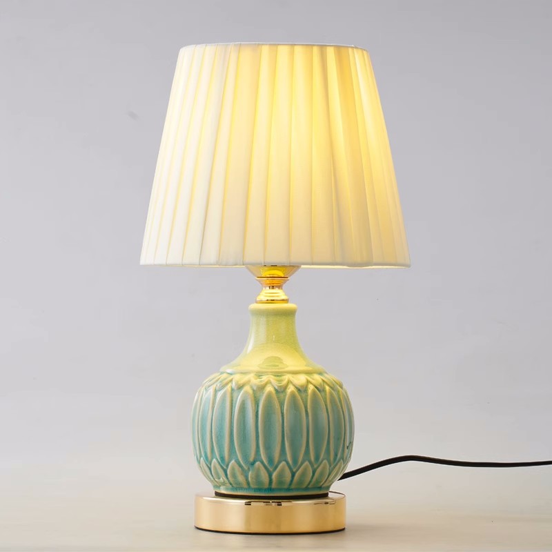 مصباح مكتب سيراميكي أمريكي من  - مراجعة Desk Lamp وسعره