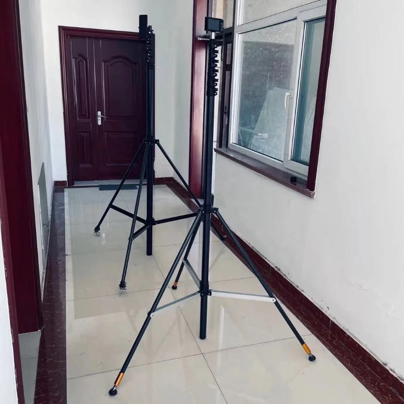 حامل كاميرا ثلاثي القوائم من أ - مراجعة Monitor Stand وسعره
